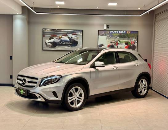 MERCEDES-BENZ GLA 200 1.6 CGI ENDURO 16V TURBO FLEX 4P AUTOMÁTICO